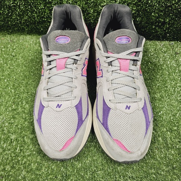 New Balance 2002R Rain Cloud Prism Purple Athletic Comfort Sneakers Mens Size 13 - Picture 2 of 10